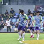 Aksi pemain di lapangan mini soccer Cirebon dengan rumput sintetis berkualitas