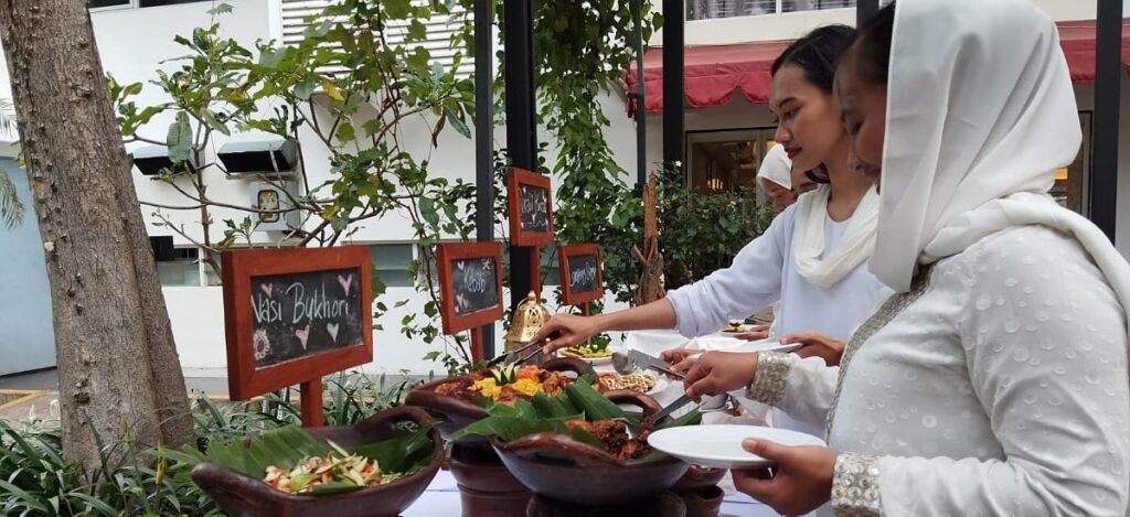 Suasana paket bukber hotel Cirebon 2026 di Metland Hotel Cirebon