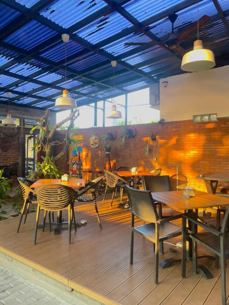 Kopi Konno x Superdog: Coffee Shop di Tuparev Cirebon