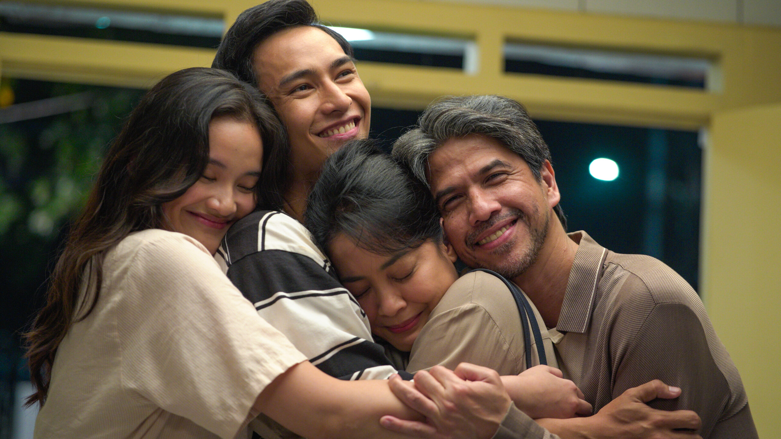 Daftar ost film tunggu aku sukses nanti dari Rapi Films untuk Lebaran 202